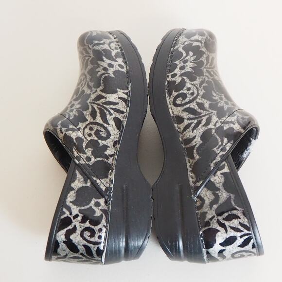 Dansko Black Silver Floral Patent Leather Clogs XP 2.0 EU 38 US 7.5-8 Profession - Picture 9 of 11